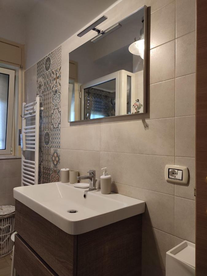 Appartamento Incantevole Con Parcheggio E Giardino 卡塔尼亚 外观 照片