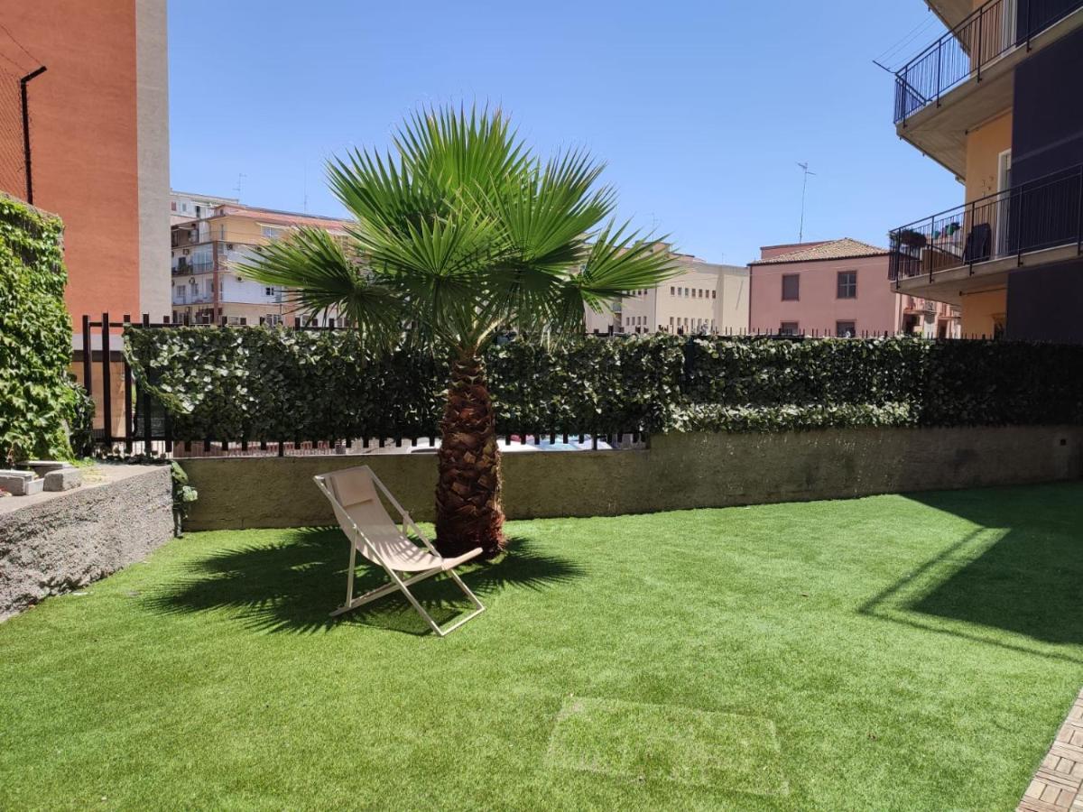 Appartamento Incantevole Con Parcheggio E Giardino 卡塔尼亚 外观 照片