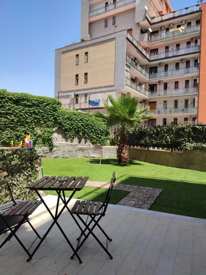 Appartamento Incantevole Con Parcheggio E Giardino 卡塔尼亚 外观 照片