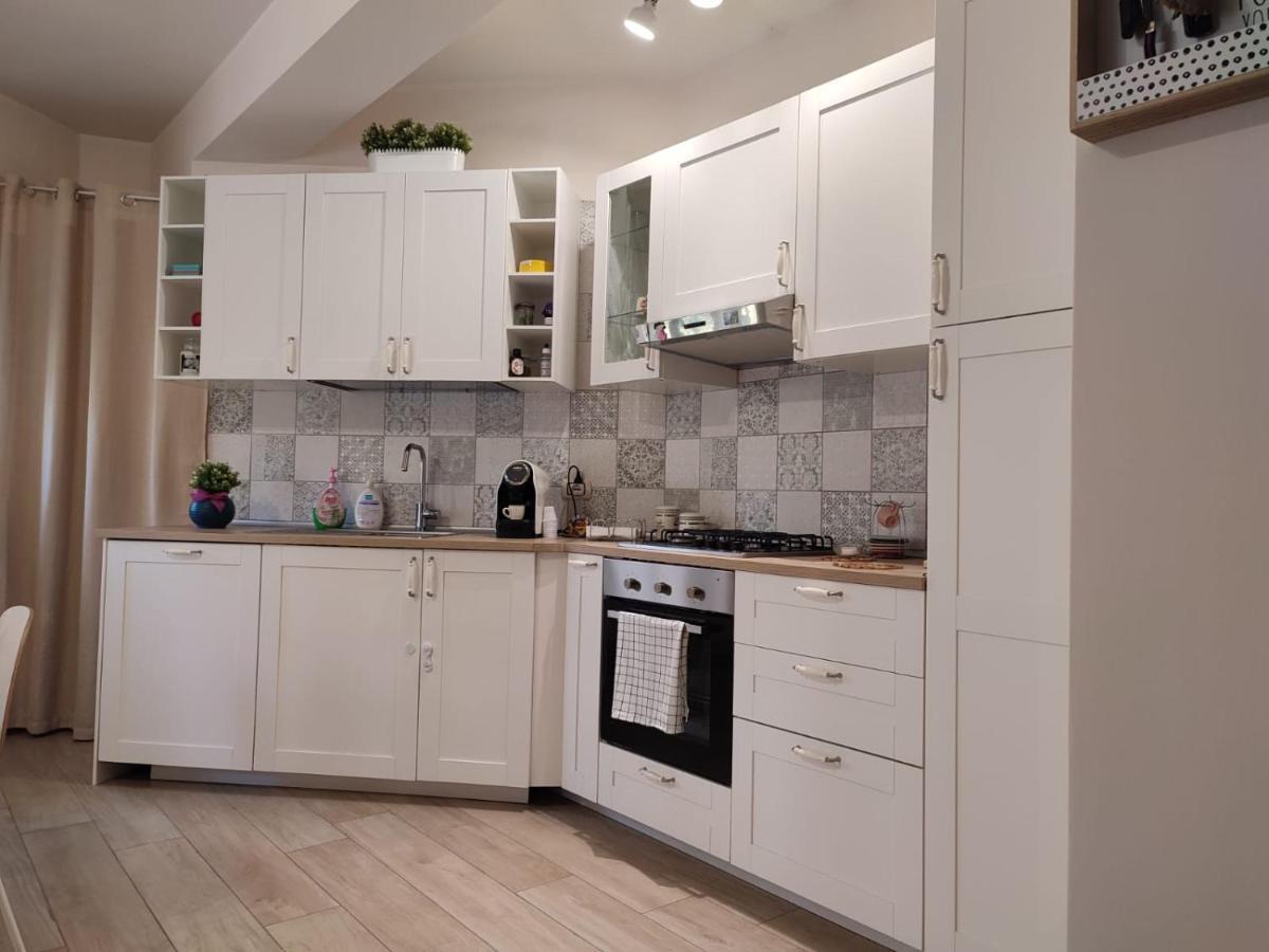 Appartamento Incantevole Con Parcheggio E Giardino 卡塔尼亚 外观 照片